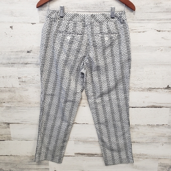 New York & Company Black White Squares Capris Size 2 - Picture 2 of 6
